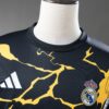 2025-26 REAL MADRID MARVEL T-SHIRT NEGRA