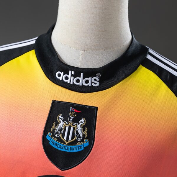 1996-97 NEWCASTLE GOALKEEPER LONG SLEEVE