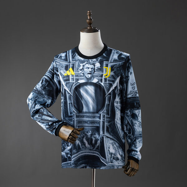 6c60d419bc.jpg 2025-26 JUVENTUS LONG-SLEEVED PRE-MATCH