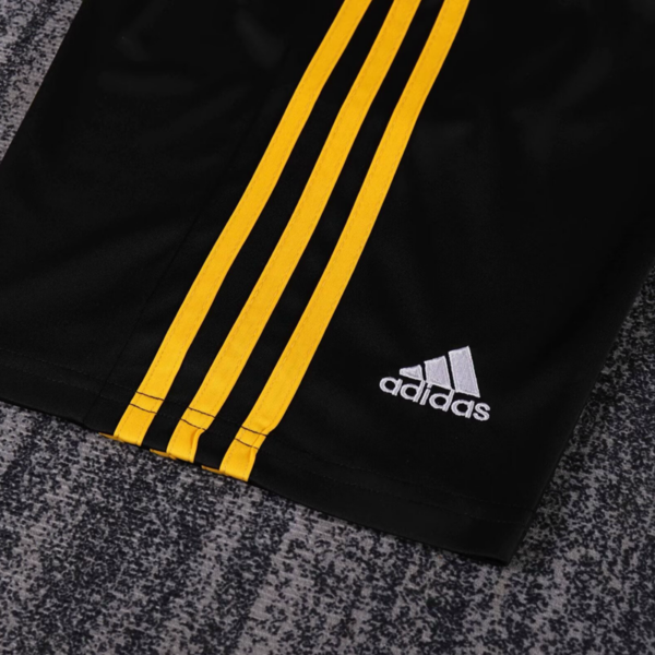 2011-12 REAL MADRID BLACK GOALKEEPER KIDS KIT