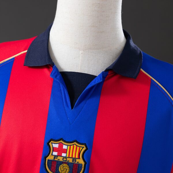 7624597e3e.jpg 2001-02 BARCELONA HOME