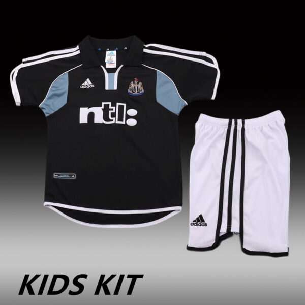 2000-01 NEWCASTLE AWAY KIDS KIT