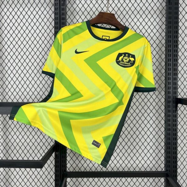 25-26 AUSTRALIA HOME