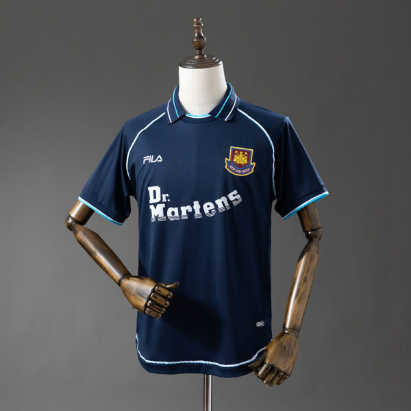 1999-01 WEST HAM UNITED THIRD AWAY
