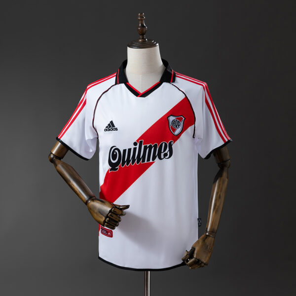 2000-01 RIVER PLATE HOME