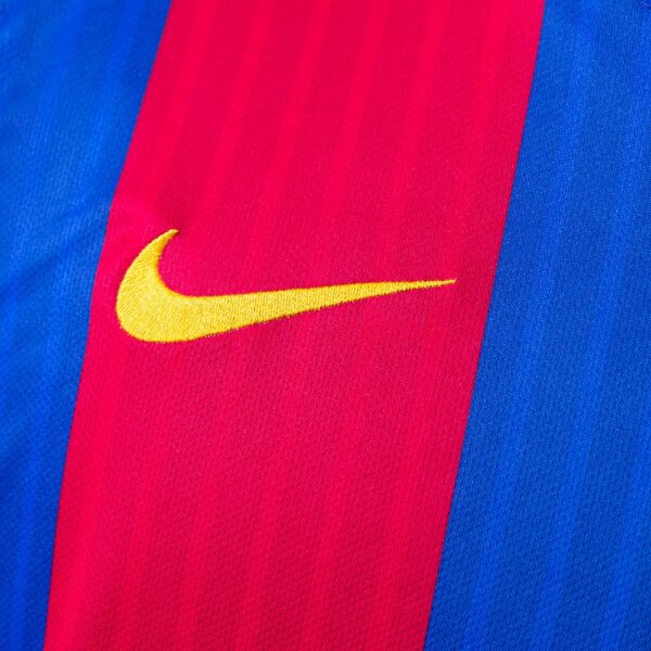 85eaa49058.jpg 2016-17 BARCELONA HOME