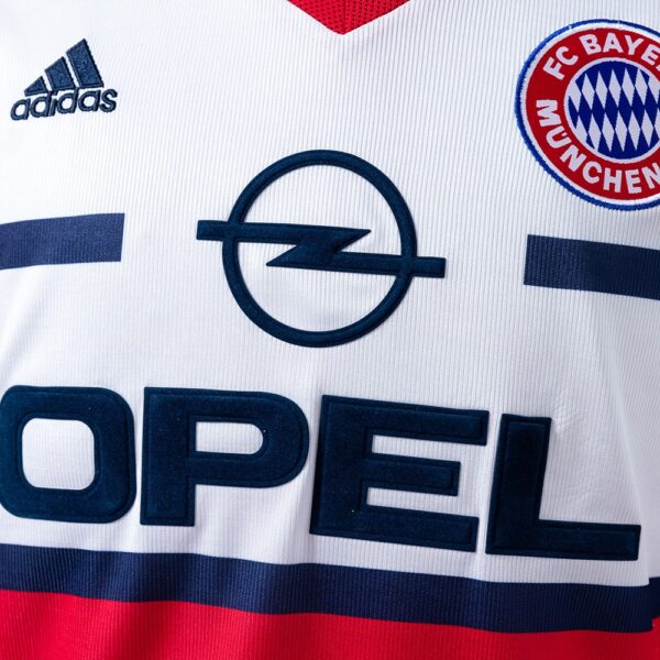 1998-00 BAYERN MUNICH AWAY