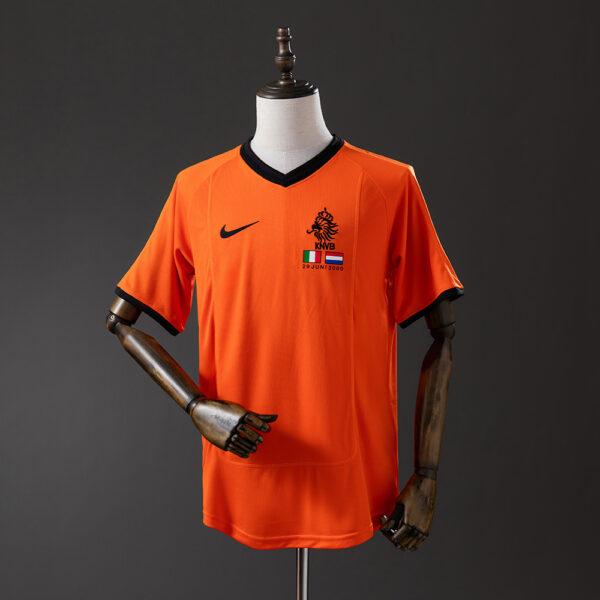 885b4cc806-1.jpg 2000 NETHERLANDS HOME