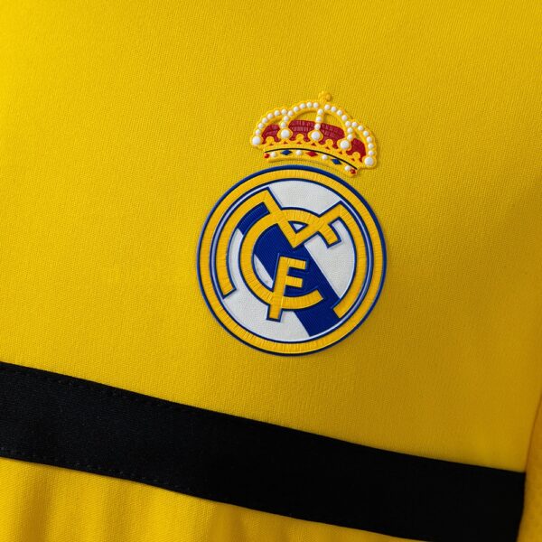 2011-12 REAL MADRID GOALKEEPER YELLOW