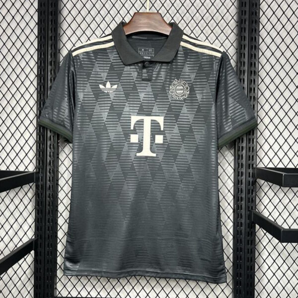24-25 BAYERN MUNICH OKTOBERFEST
