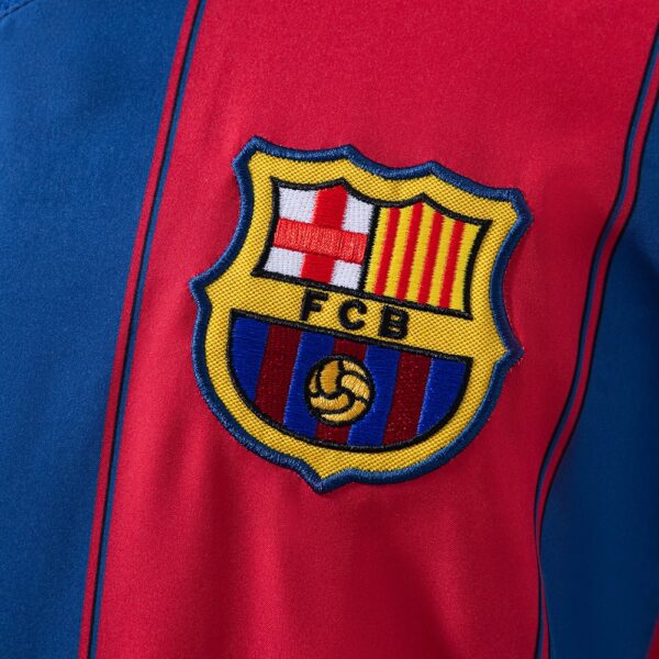 8b58c882cd.jpg 2003-04 BARCELONA HOME