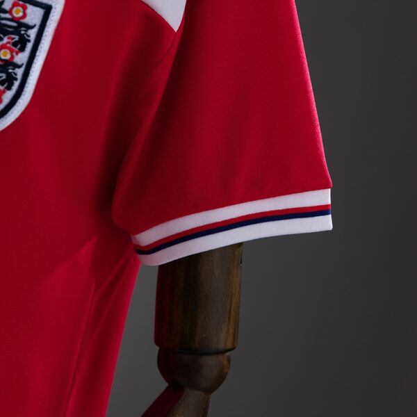 1982 ENGLAND AWAY