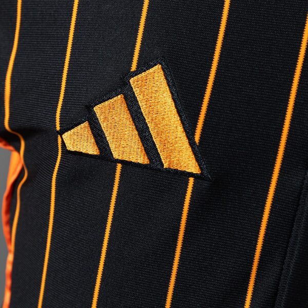 2025-26 REAL MADRID BLACK AND ORANGE US PACK FAN VERSION