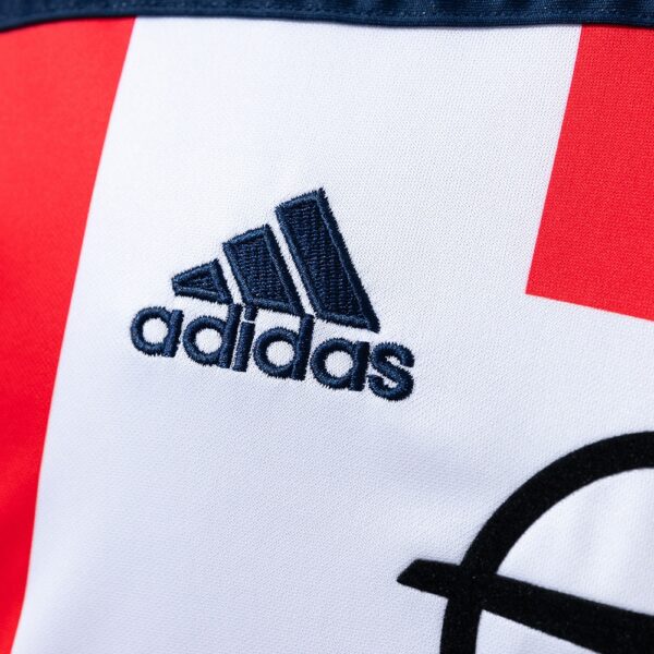 2000-02 BAYERN MUNICH AWAY