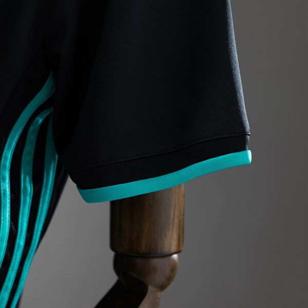 2017-18 REAL MADRID AWAY