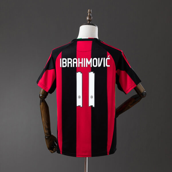 2010-11 AC MILAN HOME