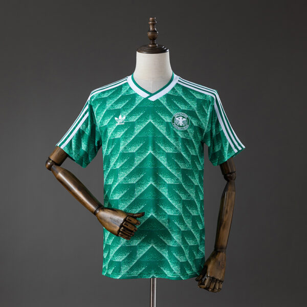 1990-91 GERMANY AWAY