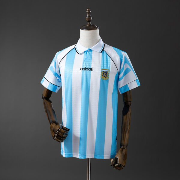 9f04137494-1.jpg 1996-97 ARGENTINA HOME