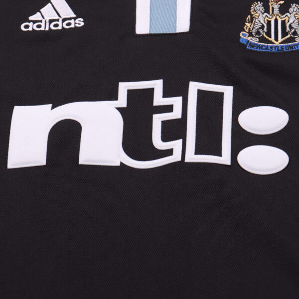 2000-01 NEWCASTLE AWAY KIDS KIT