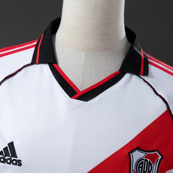 2000-01 RIVER PLATE HOME