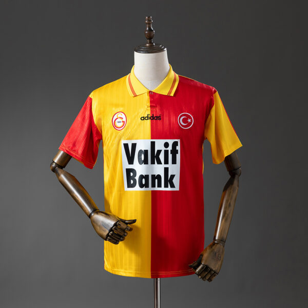 a656d936ff.jpg 1996-97 GALATASARAY HOME