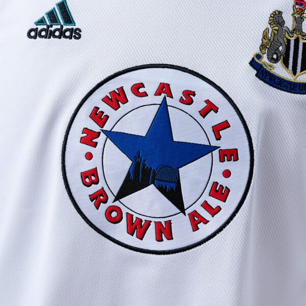 1999-00 NEWCASTLE AWAY