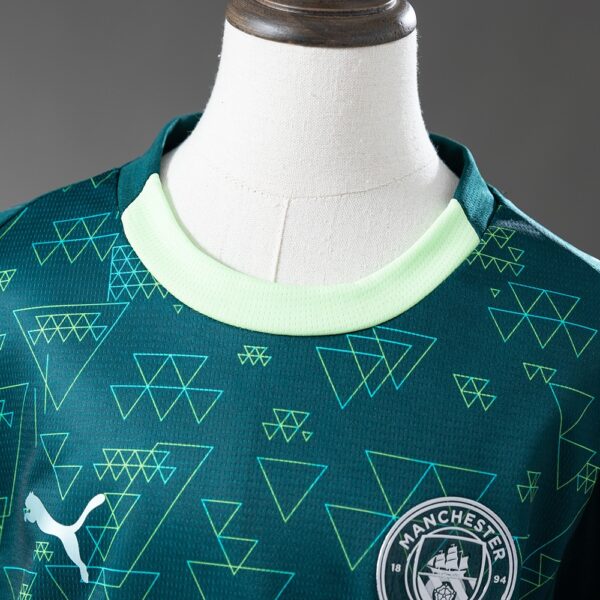 2025-26 MANCHESTER CITY FOURTH AWAY MEN AND KIDS KIT