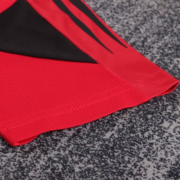 2004-05 AC MILAN HOME KIDS KIT