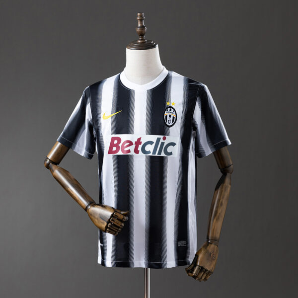 aad5e79516.jpg 2010-11 JUVENTUS HOME