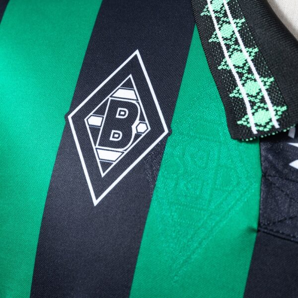 1995-96 BORUSSIA MONCHENGLADBACH AWAY