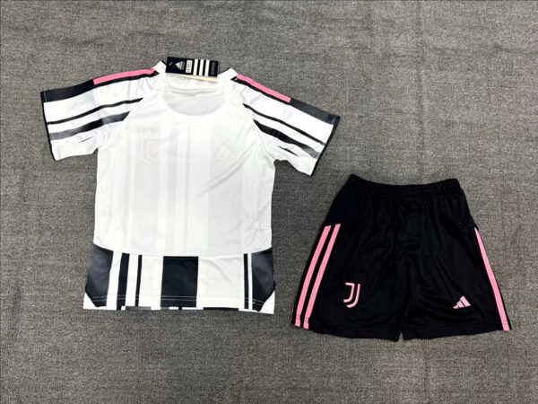 2025-26 JUVENTUS HOME MEN AND KIDS KIT