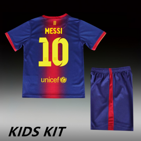 b1fd71322d.png 2012-13 BARCELONA HOME KIDS KIT