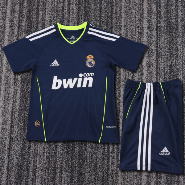 2010-11 REAL MADRID AWAY KIDS KIT