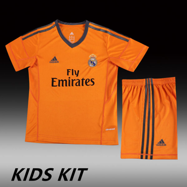 b4e2719f0e.jpg 2013-14 REAL MADRID THIRD AWAY KIDS KIT