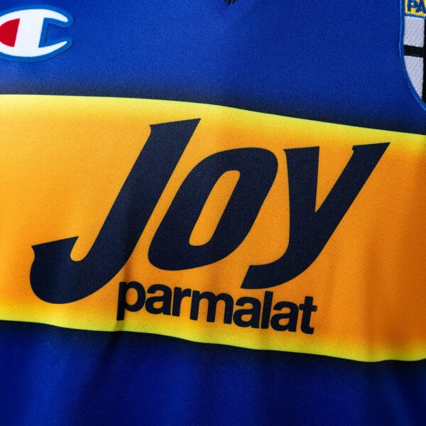 2001-02 PARMA CALCIO HOME