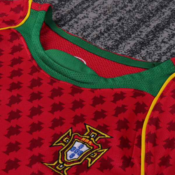 2004 PORTUGAL HOME KIDS KIT