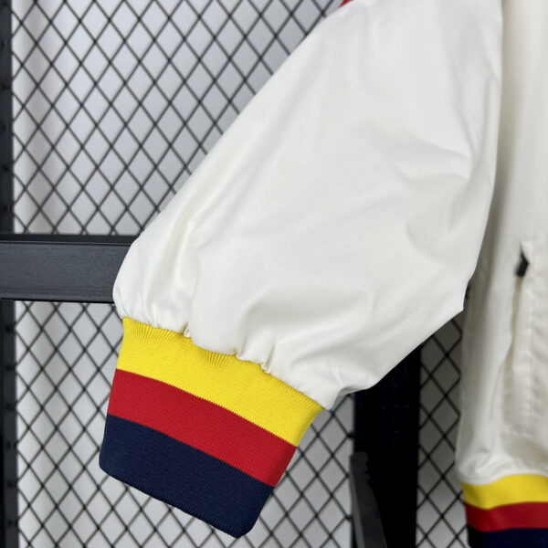 25-26 BARCELONA TRAINING WINDBREAKER