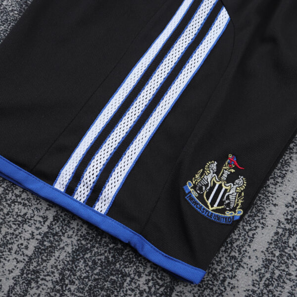 1999-00 NEWCASTLE HOME KIDS KIT