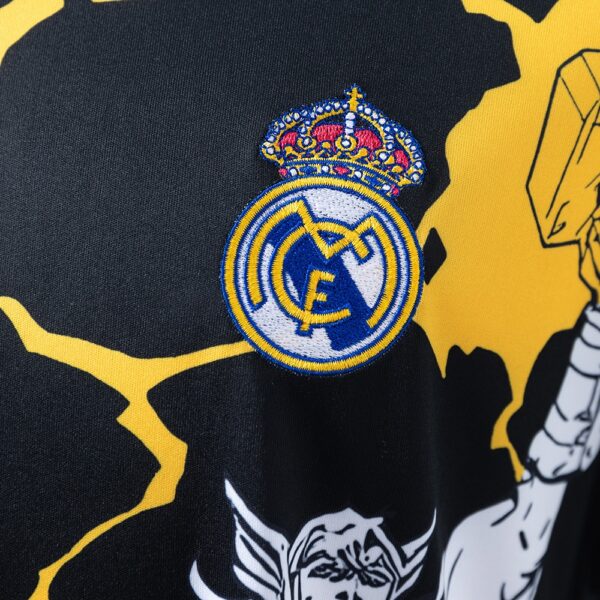 2025-26 REAL MADRID MARVEL T-SHIRT NEGRA