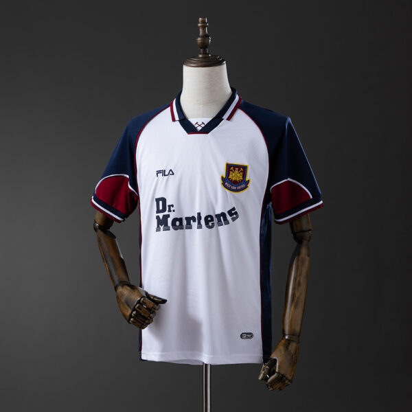 1999-01 WEST HAM UNITED AWAY