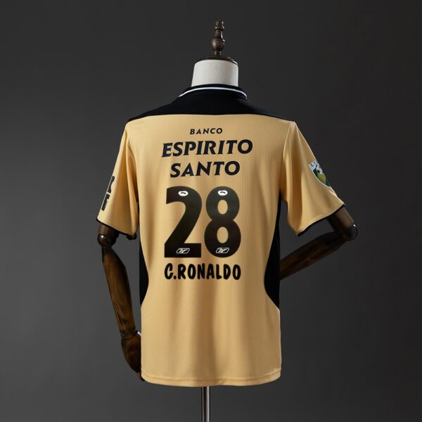 2003-04 SPORTING LISBON AWAY