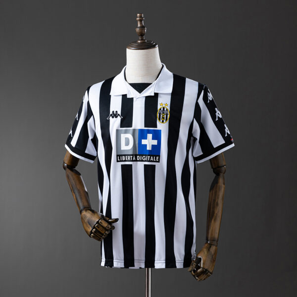 1999-00 JUVENTUS HOME