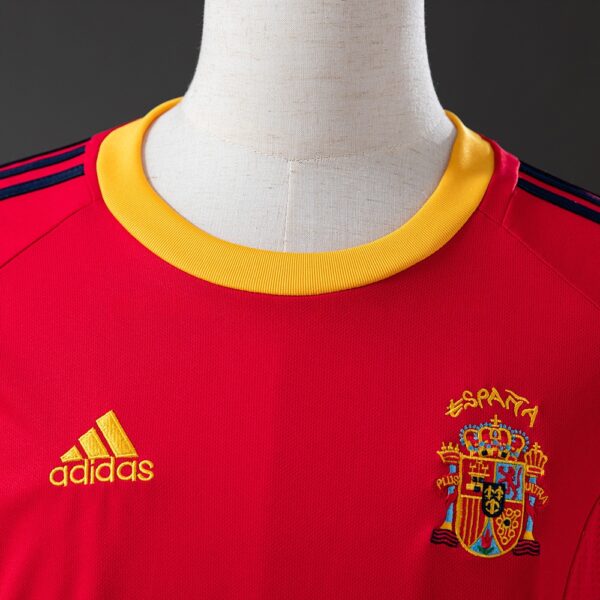 2002 SPAIN HOME