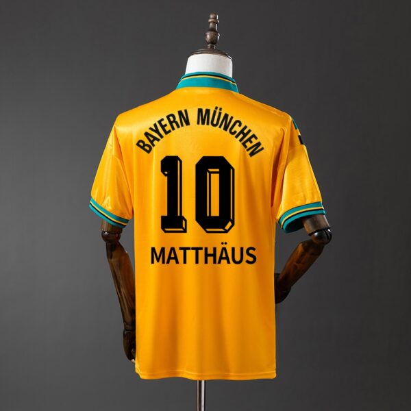 1993-94 BAYERN MUNICH AWAY