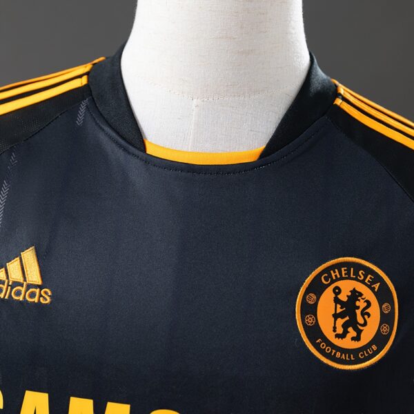 2010-11 CHELSEA AWAY