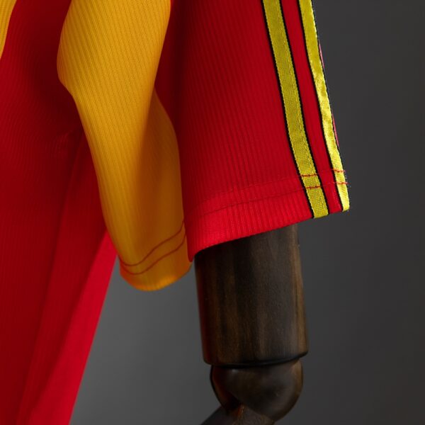 2000-01 GALATASARAY HOME