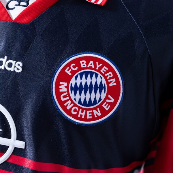 1997-98 BAYERN MUNICH HOME
