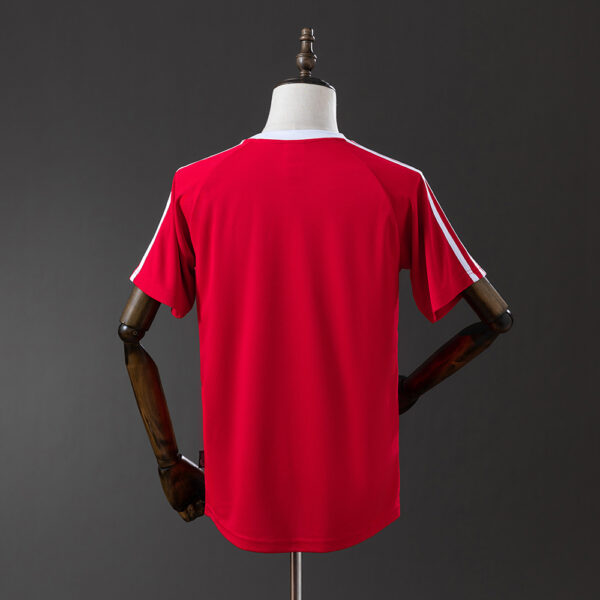 2000-01 BAYERN MUNICH HOME