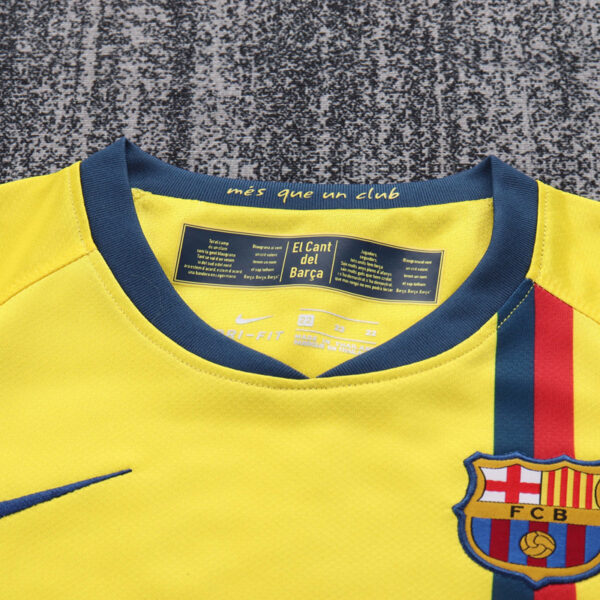 2008-09 BARCELONA AWAY KIDS KIT