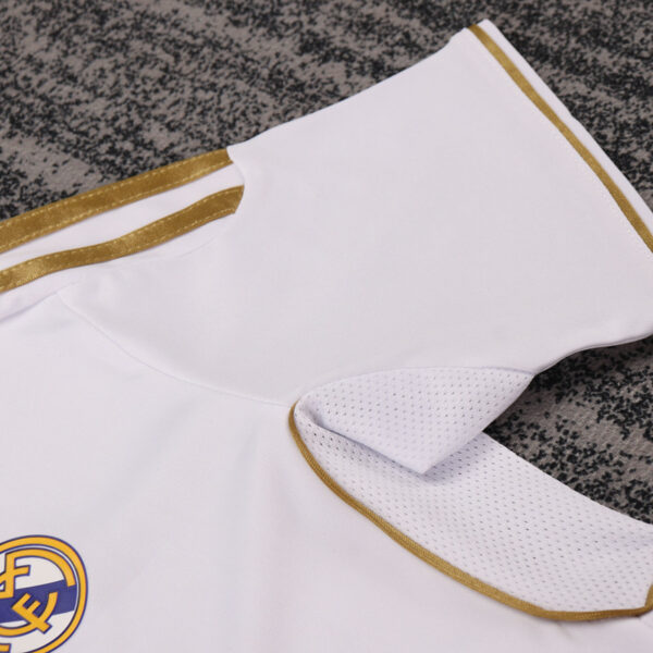 2011-12 REAL MADRID HOME KIDS KIT